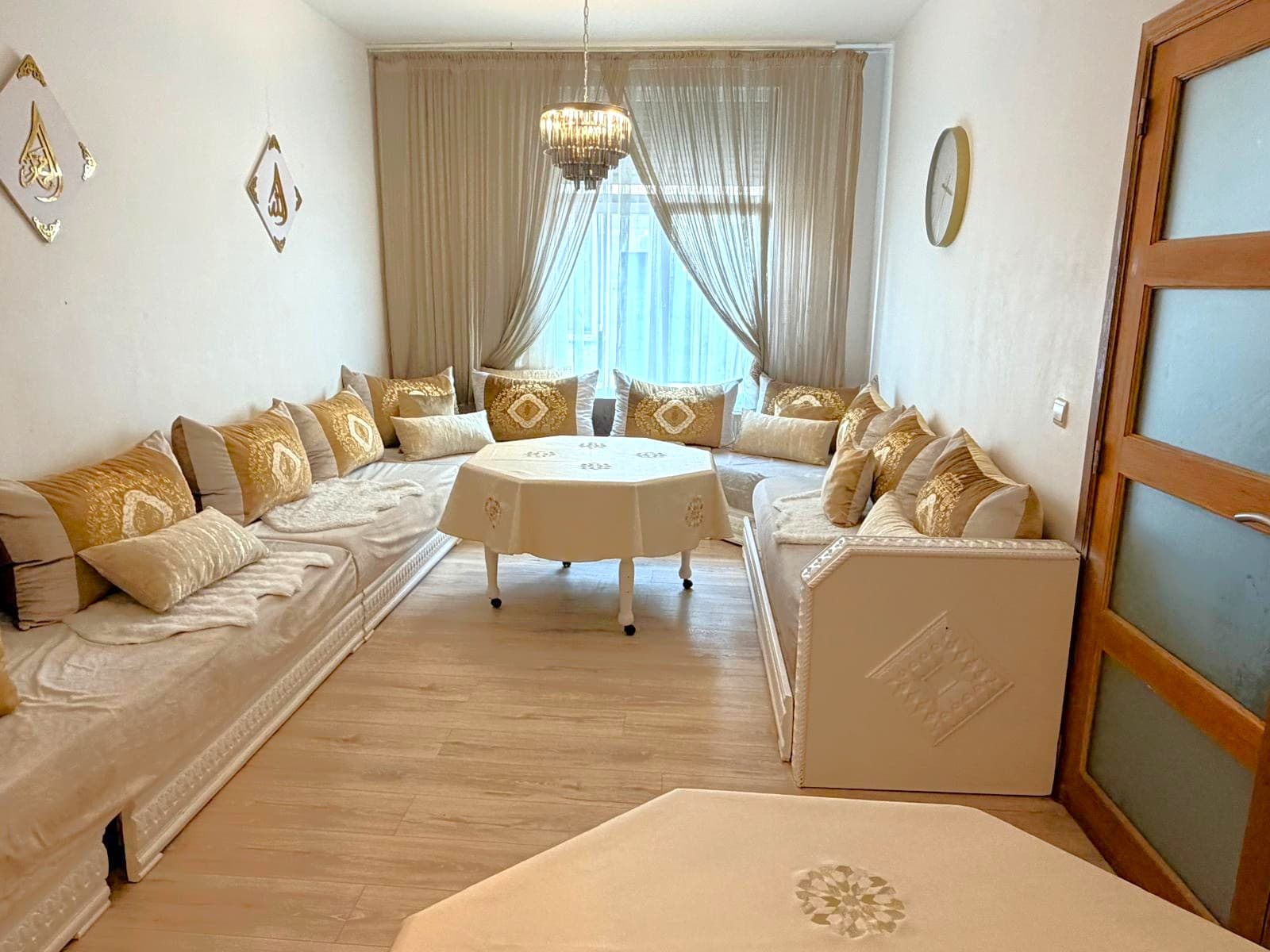 Rijwoning met 4 grote slaapkamers — foto 1