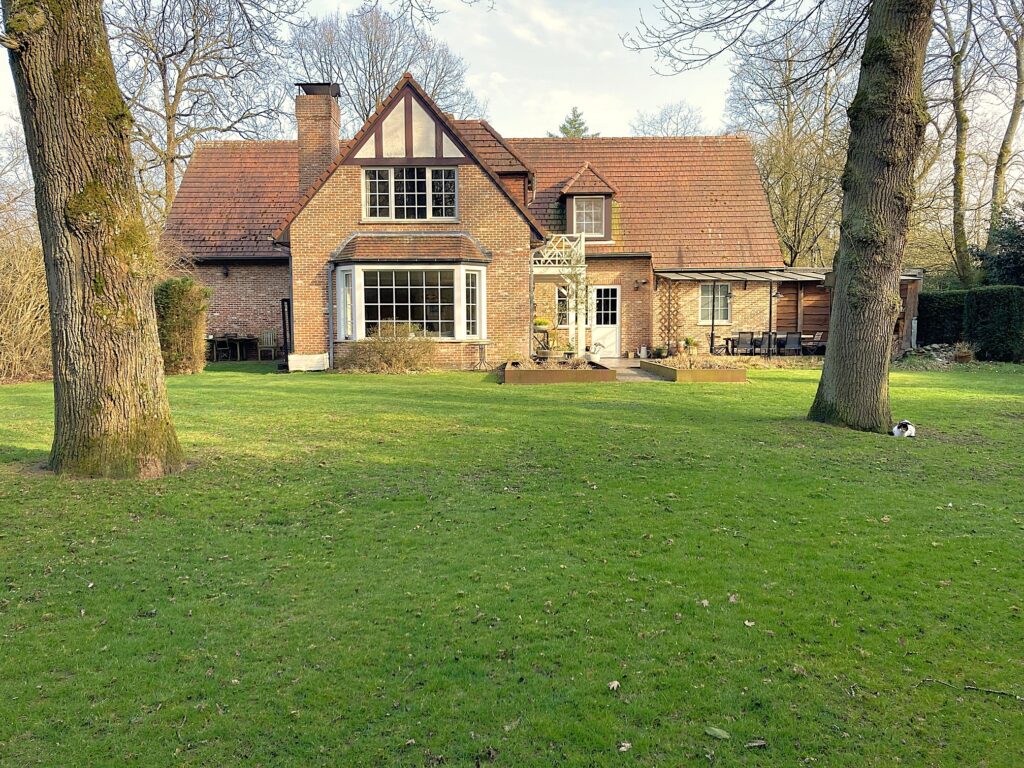 huis te koop Brasschaat met tuin huis te koop Brasschaat met tuin